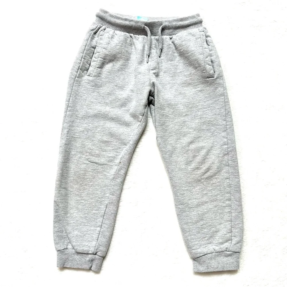 ⭐️ 5 for $25 The Children’s Place Black Top & Grey Pants Set Kids Outfit